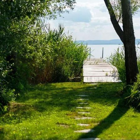 Green Lake House - Private Beach At Balaton バラトンアカラッチャ エクステリア 写真
