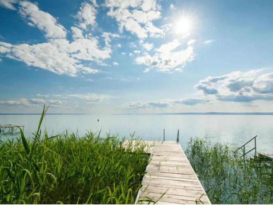 Green Lake House - Private Beach At Balaton バラトンアカラッチャ エクステリア 写真