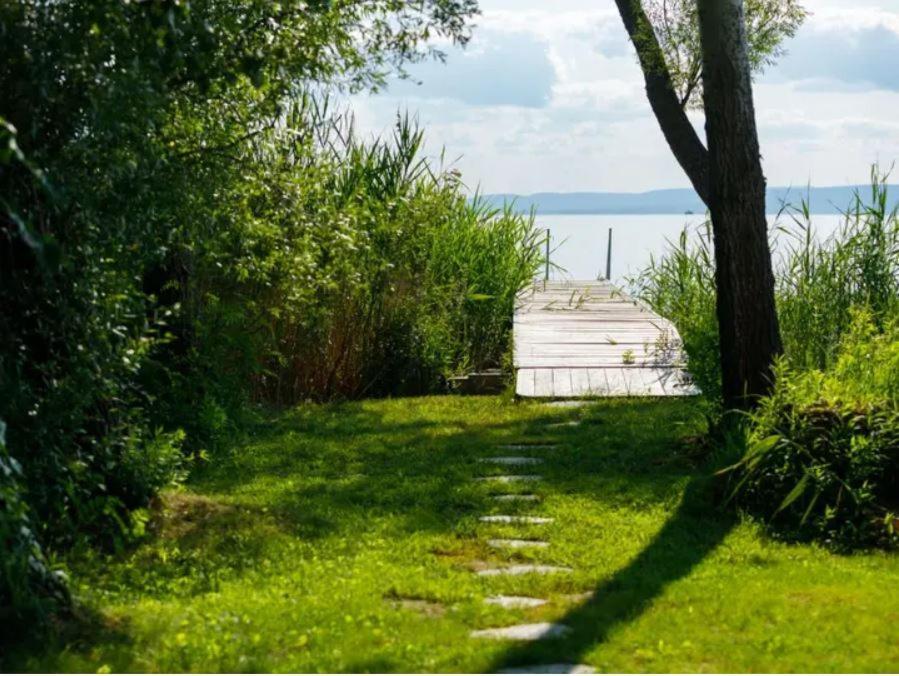 Green Lake House - Private Beach At Balaton バラトンアカラッチャ エクステリア 写真