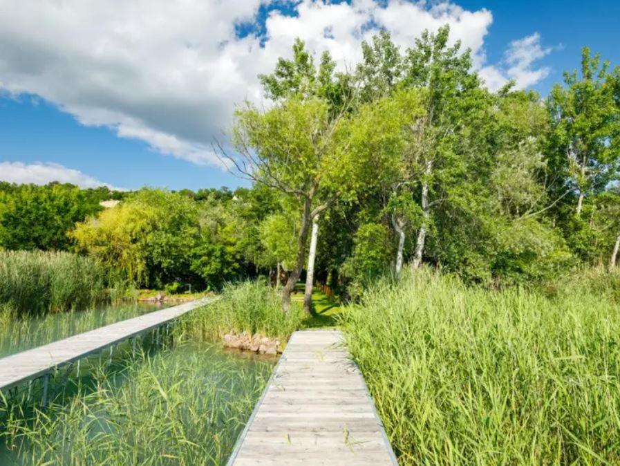 Green Lake House - Private Beach At Balaton バラトンアカラッチャ エクステリア 写真