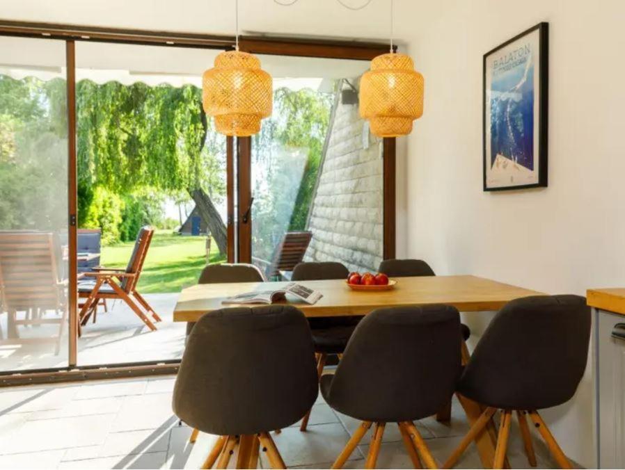 Green Lake House - Private Beach At Balaton バラトンアカラッチャ エクステリア 写真