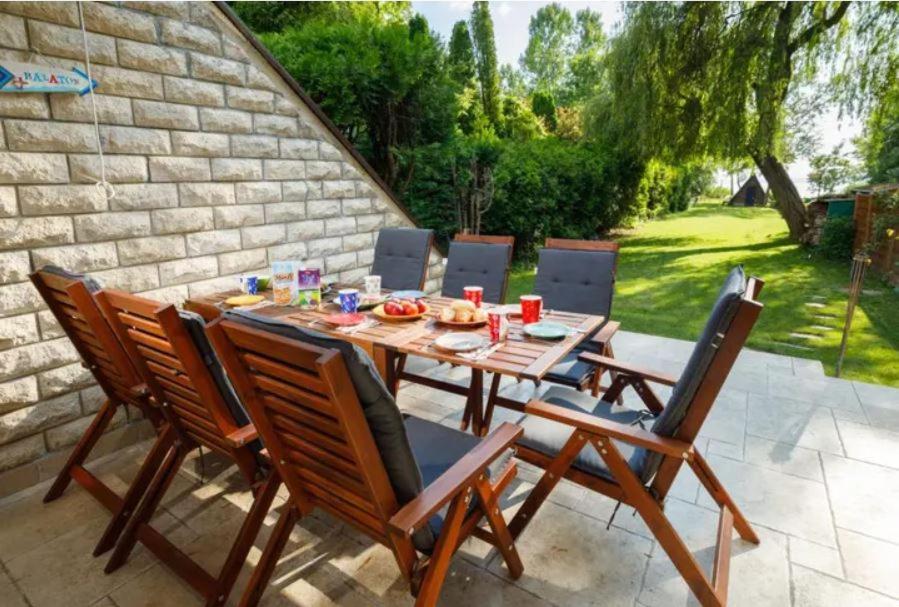 Green Lake House - Private Beach At Balaton バラトンアカラッチャ エクステリア 写真