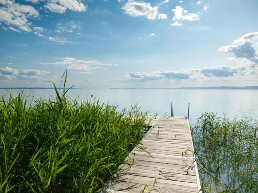 Green Lake House - Private Beach At Balaton バラトンアカラッチャ エクステリア 写真